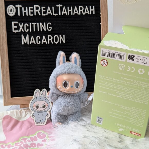 POP MART - Sea Salt Coconut - The Monsters Labubu Exciting Macaron Vinyl Plush - Picture 1 of 3